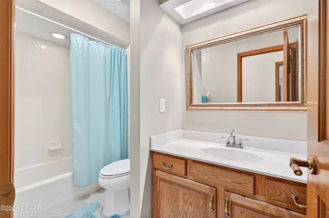Bath - 145 Deer Lake Cir, Ormond Beach, FL 32174 photo 2 of 2