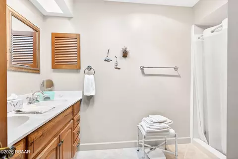Bath - 145 Deer Lake Cir, Ormond Beach, FL 32174 photo 1 of 2