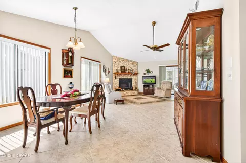 Dining - 145 Deer Lake Cir, Ormond Beach, FL 32174 photo 1 of 2