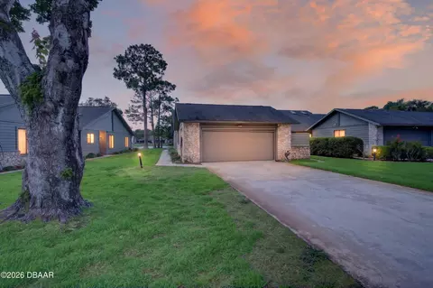 145 Deer Lake Cir, Ormond Beach, FL 32174