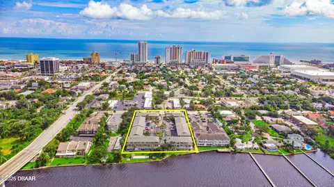 415 N Halifax Ave, Daytona Beach, FL 32118