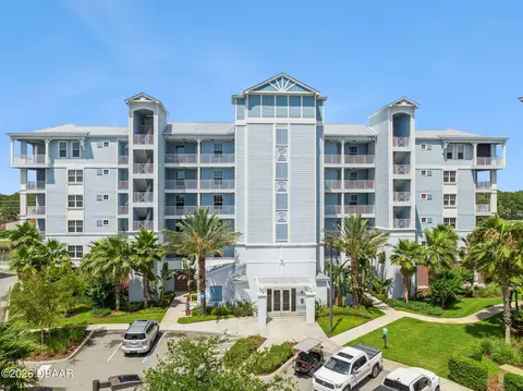 3 Riverwalk Dr, New Smyrna Beach, FL 32169