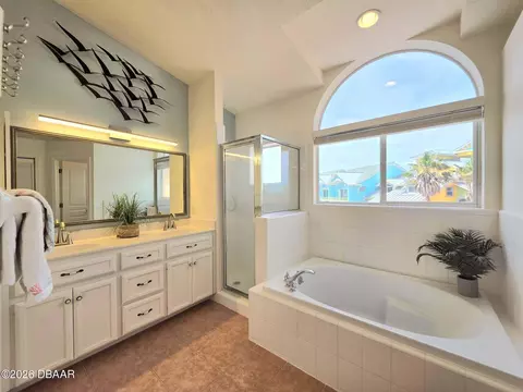 Bath - 3000 Ocean Shore Blvd, Ormond Beach, FL 32176 photo 3 of 5