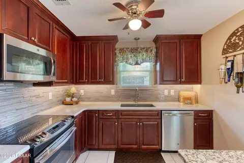Kitchen - 9 Brooke Station Dr, Ormond Beach, FL 32174 photo 3 of 5