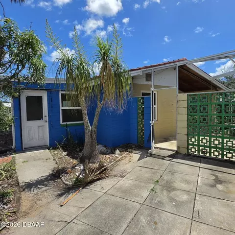 Exterior - 50 Brooks Dr, Ormond Beach, FL 32176 photo 2 of 3