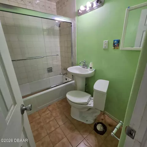Bath - 50 Brooks Dr, Ormond Beach, FL 32176 photo 2 of 2