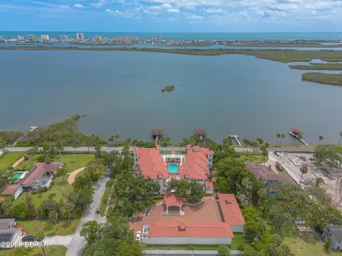 5090 Riverside Dr, Port Orange, FL 32127