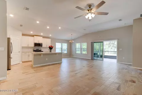 Living - 9 Ace Ct, Bunnell, FL 32110 photo 4 of 6