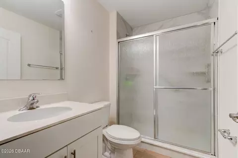 Bath - 9 Ace Ct, Bunnell, FL 32110 photo 2 of 2
