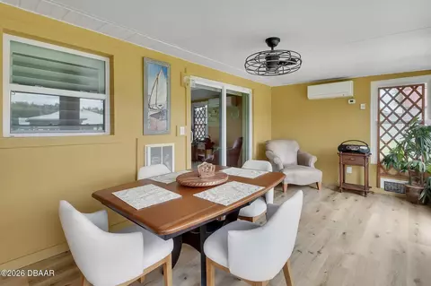 Dining - 1610 Juno Trl, Astor, FL 32102 photo 3 of 3