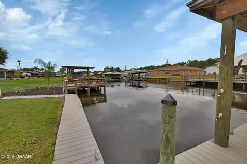 View/Area - 1610 Juno Trl, Astor, FL 32102 photo 2 of 18