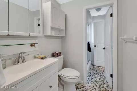 Bath - 1610 Juno Trl, Astor, FL 32102 photo 3 of 3