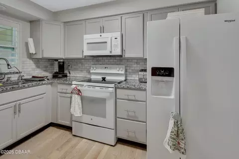Kitchen - 1610 Juno Trl, Astor, FL 32102 photo 2 of 4