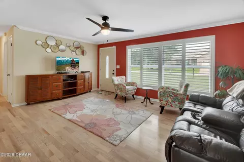 Living - 1610 Juno Trl, Astor, FL 32102 photo 2 of 3