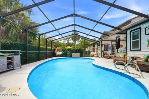 Exterior - 50 Treetop Cir, Ormond Beach, FL 32174 photo 6 of 13