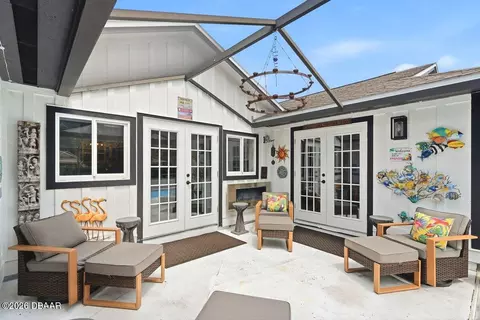 Exterior - 50 Treetop Cir, Ormond Beach, FL 32174 photo 4 of 13