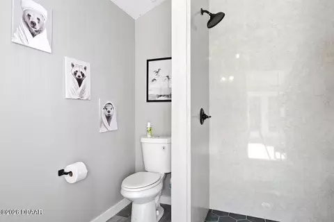 Bath - 50 Treetop Cir, Ormond Beach, FL 32174 photo 8 of 11