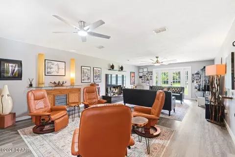 Living - 50 Treetop Cir, Ormond Beach, FL 32174 photo 2 of 6