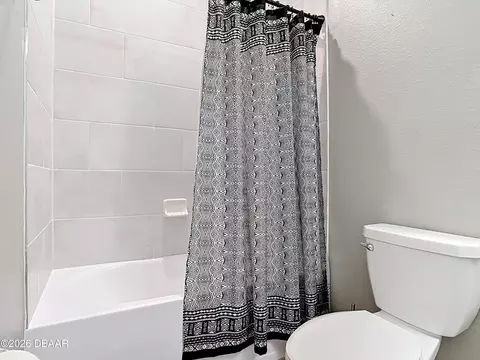 Bath - 2183 Raglan Cir, Ormond Beach, FL 32174 photo 9 of 9