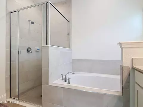 Bath - 2183 Raglan Cir, Ormond Beach, FL 32174 photo 2 of 9