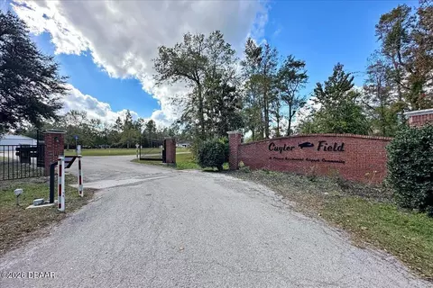 10790 S Runway Cir, Glen St. Mary, FL 32040