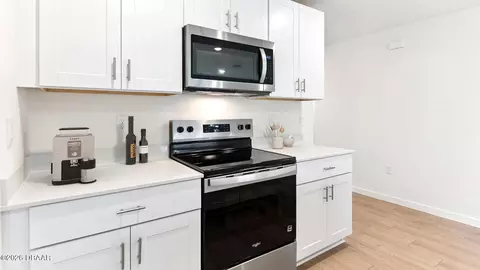 Kitchen - 1488 Morning Walk Dr, Ormond Beach, FL 32174 photo 2 of 2