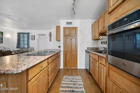 Kitchen - 9 Neptune Park Dr, Ormond Beach, FL 32176 photo 2 of 5