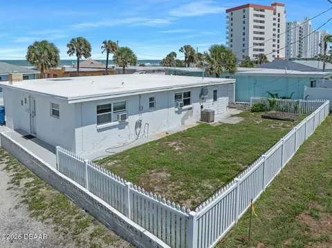 Exterior - 9 Neptune Park Dr, Ormond Beach, FL 32176 photo 4 of 7