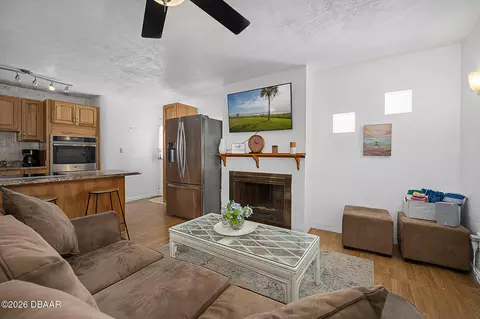 Living - 9 Neptune Park Dr, Ormond Beach, FL 32176 photo 2 of 2