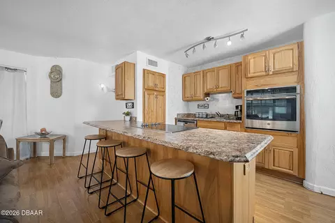 Kitchen - 9 Neptune Park Dr, Ormond Beach, FL 32176 photo 4 of 5