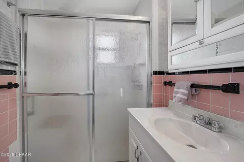 Bath - 9 Neptune Park Dr, Ormond Beach, FL 32176 photo 1 of 2