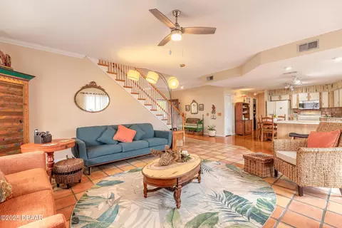 Living - 55 Plaza Dr, Ormond Beach, FL 32176 photo 4 of 5