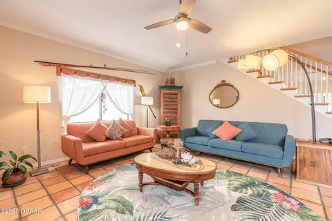 Living - 55 Plaza Dr, Ormond Beach, FL 32176 photo 3 of 5