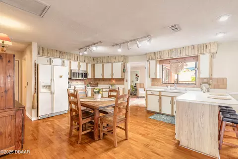 Kitchen - 55 Plaza Dr, Ormond Beach, FL 32176 photo 3 of 3