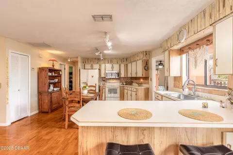 Kitchen - 55 Plaza Dr, Ormond Beach, FL 32176 photo 1 of 3