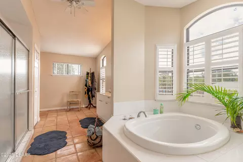 Bath - 55 Plaza Dr, Ormond Beach, FL 32176 photo 4 of 6