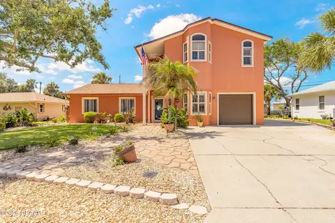 Exterior - 55 Plaza Dr, Ormond Beach, FL 32176 photo 2 of 10
