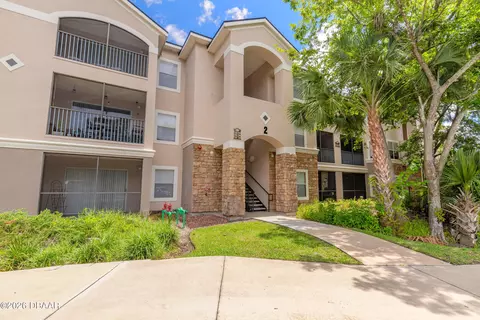 940 Village Trl, Port Orange, FL 32127