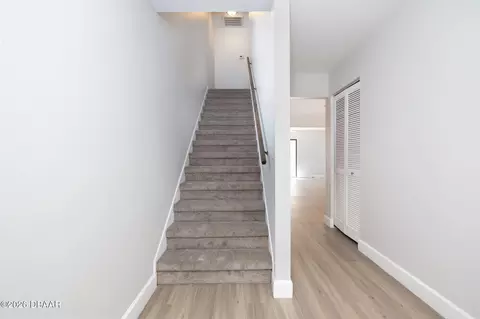 Entry Way - 51 Tomoka Meadows Blvd, Ormond Beach, FL 32174 photo 2 of 2