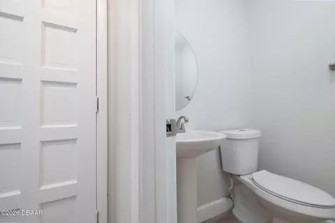 Bath - 51 Tomoka Meadows Blvd, Ormond Beach, FL 32174 photo 1 of 3