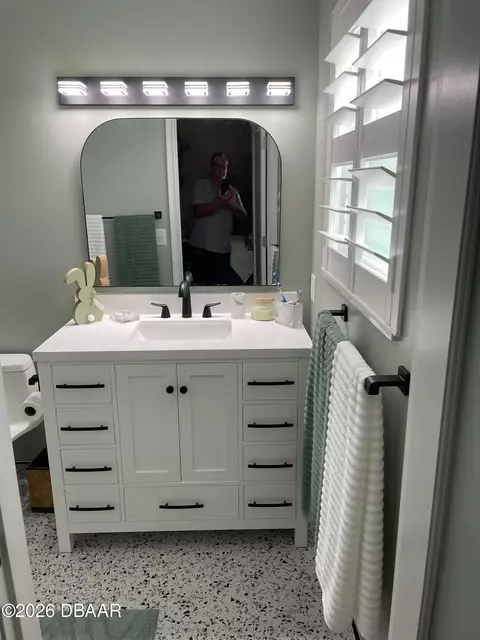 Bath - 19 Sanchez Ave, Ormond Beach, FL 32174 photo 2 of 4