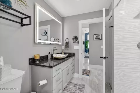 Bath - 907 Brookridge Ln, Ormond Beach, FL 32174 photo 5 of 7
