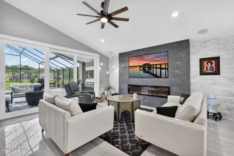 Living - 907 Brookridge Ln, Ormond Beach, FL 32174 photo 2 of 5