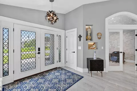 Entry Way - 907 Brookridge Ln, Ormond Beach, FL 32174 photo 3 of 4