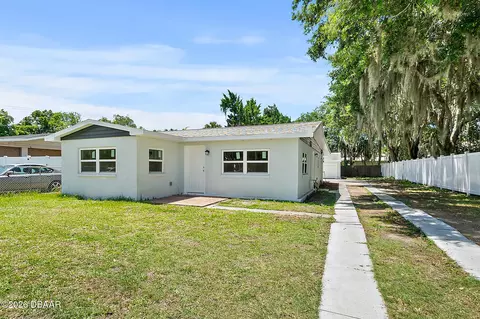 607 Wayne Ave, New Smyrna Beach, FL 32168