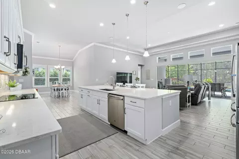 Kitchen - 218 Heatherwood Ct, Ormond Beach, FL 32174 photo 4 of 7
