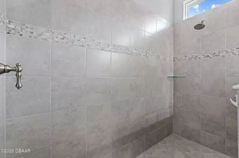 Bath - 218 Heatherwood Ct, Ormond Beach, FL 32174 photo 3 of 7
