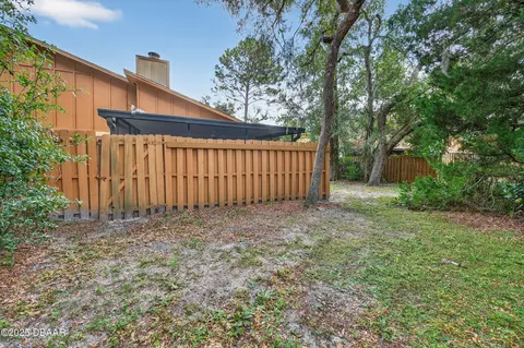 Exterior - 6 Indian Trl, Ormond Beach, FL 32174 photo 7 of 10