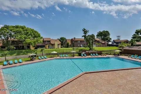 Exterior - 6 Indian Trl, Ormond Beach, FL 32174 photo 2 of 10