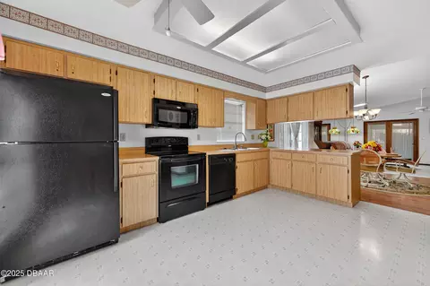 Kitchen - 6 Indian Trl, Ormond Beach, FL 32174 photo 1 of 2